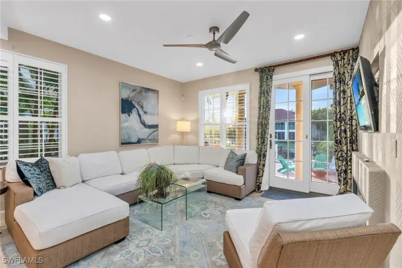 Picture of 1180 Clam Ct 1, Naples FL 34102
