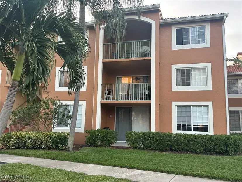 Picture of 1275 Wildwood Lakes Blvd 105, Naples FL 34104
