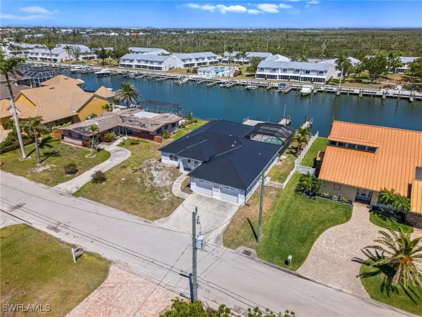 Picture of 18307 Cutlass Dr, Fort Myers Beach FL 33931