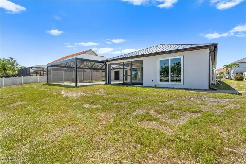 Picture of 18307 Cutlass Dr, Fort Myers Beach FL 33931