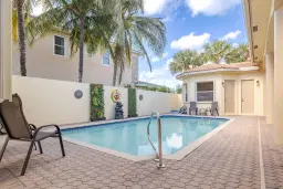Picture of 1961 Newmark Circle Sw, Vero Beach, FL 32968