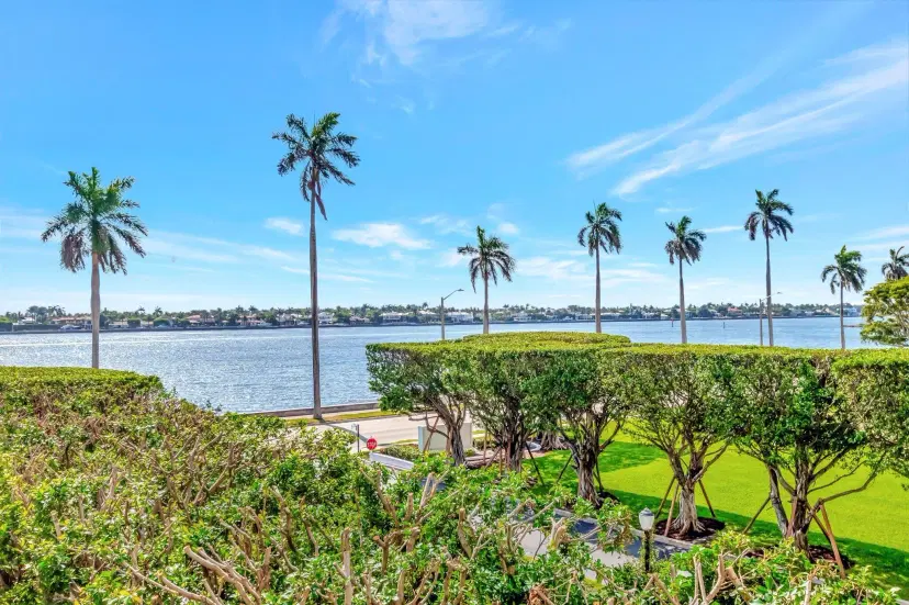 Picture of 1701 S Flagler Drive 203, West Palm Beach FL 33401