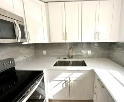 Picture of 121 Sheffield F, West Palm Beach, FL 33417