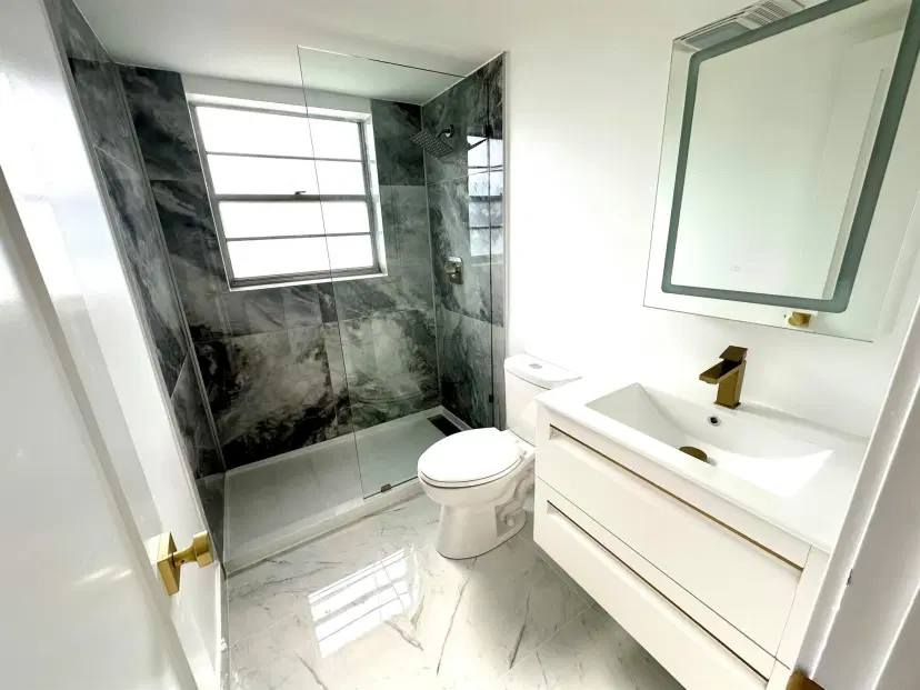 Picture of 121 Sheffield F, West Palm Beach FL 33417