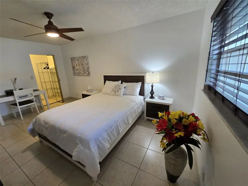 Picture of 375 SW 56Th Ave 215, Margate FL 33068