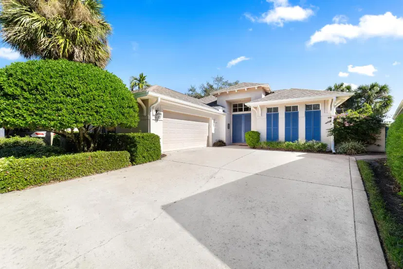 Picture of 693 Hampton Woods Lane Sw, Vero Beach FL 32962