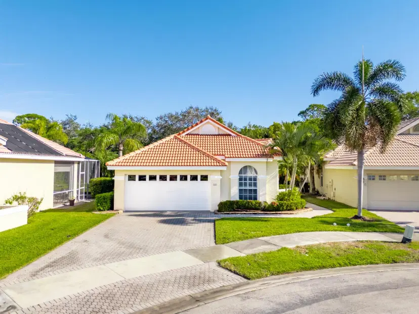 Picture of 552 SW New Castle Cove, Port St Lucie FL 34986