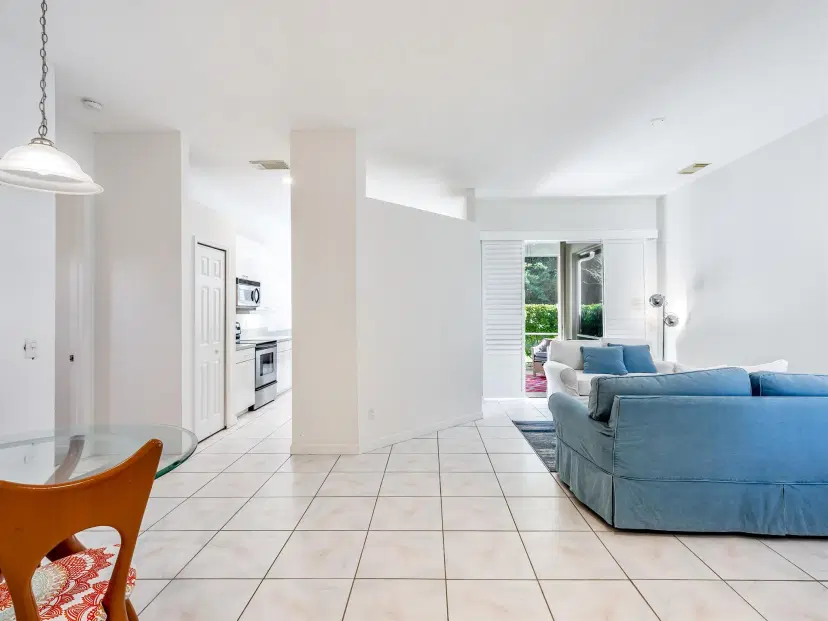 Picture of 552 SW New Castle Cove, Port St Lucie FL 34986