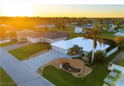 Picture of 91 Mark Twain Ln, Rotonda West, FL 33947