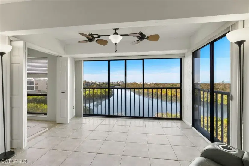 Picture of 21420 Bay Village Dr 211, Fort Myers Beach FL 33931