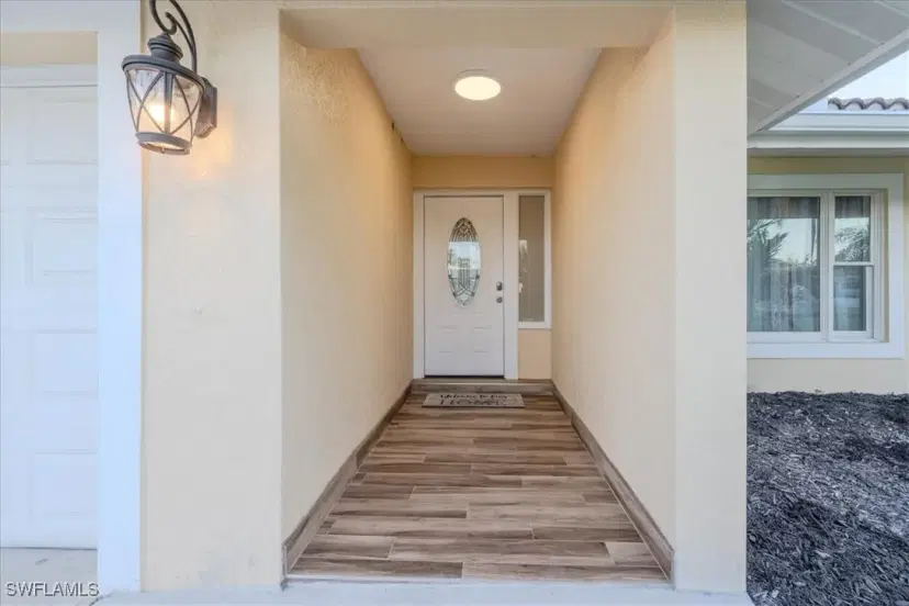 Picture of 158 Dow Ln, North Fort Myers FL 33917