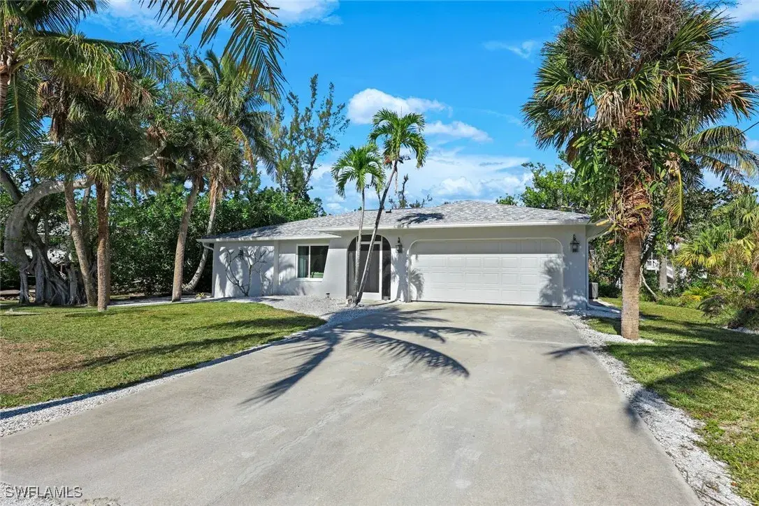 Picture of 2115 Sunset Cir, Sanibel, FL 33957