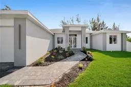 Picture of 1027 NW 40Th Pl, Cape Coral, FL 33993