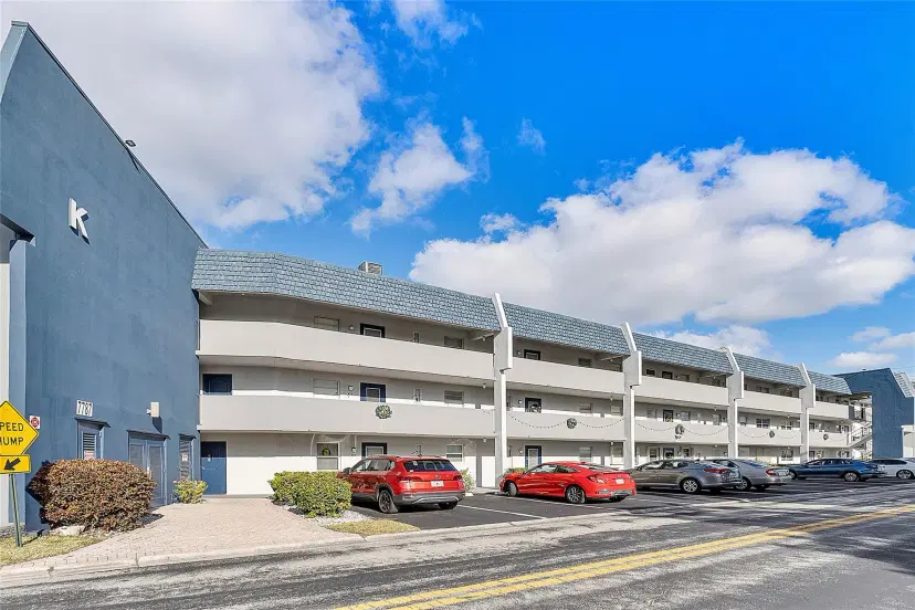 Picture of 7787 Golf Circle Dr 106, Margate FL 33063