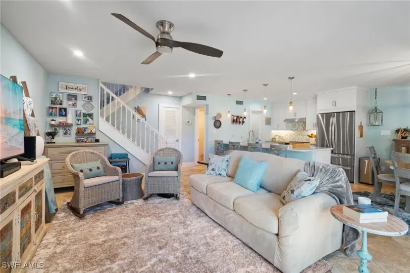 Picture of 149 Forest Lakes Blvd 101, Naples FL 34105