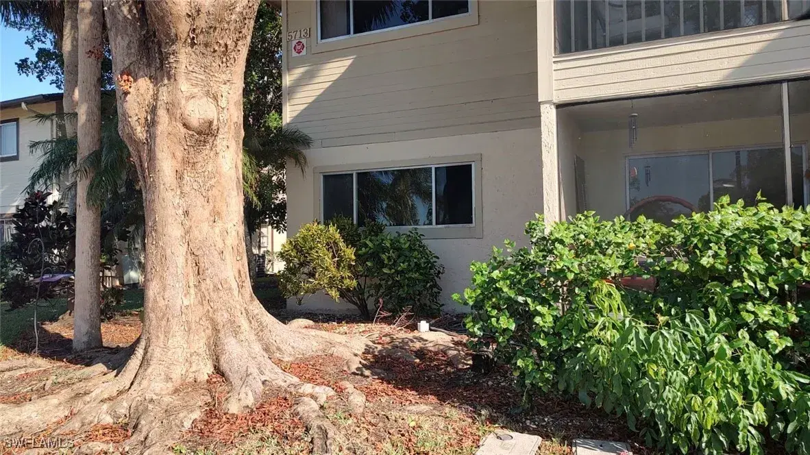 Picture of 5713 Foxlake Dr, North Fort Myers, FL 33917