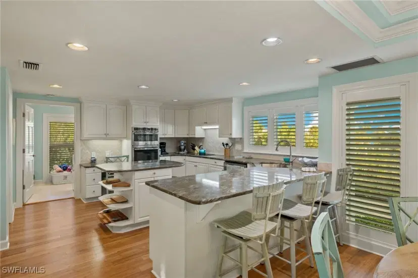 Picture of 408 Bella Vista Way E, Sanibel FL 33957