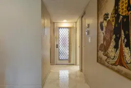 Picture of 5250 Las Verdes Cir Circle 116, Delray Beach, FL 33484