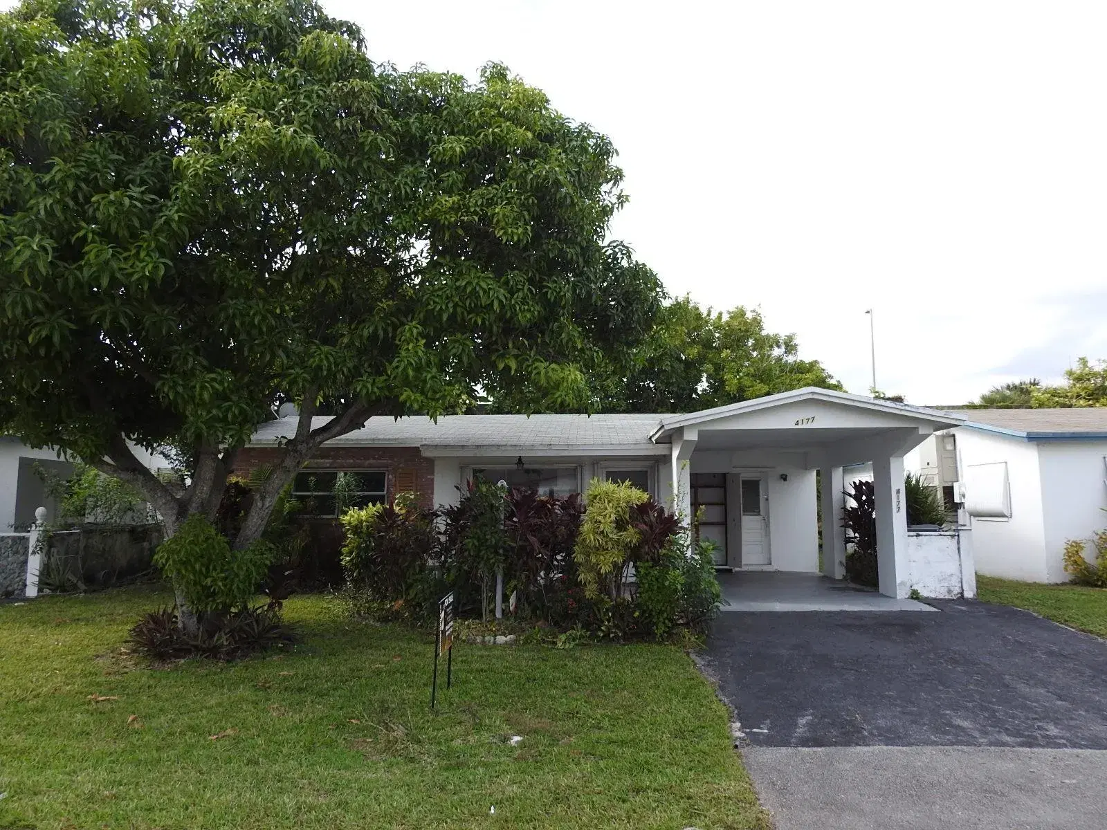Picture of 4177 NW 52 Ave, Lauderdale Lakes, FL 33319