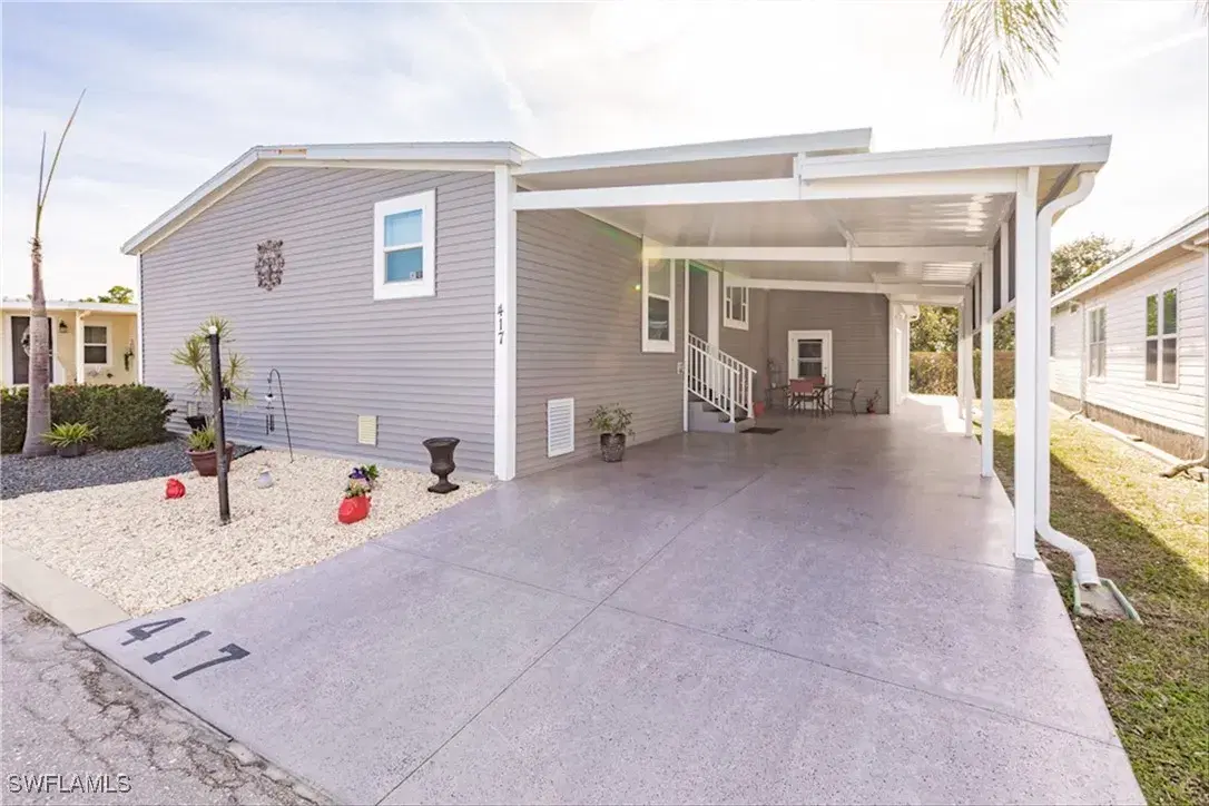 Picture of 417 Snead Dr, North Fort Myers, FL 33903