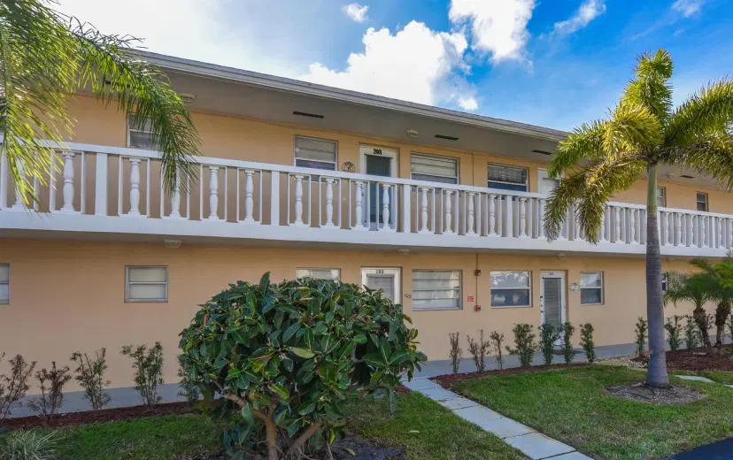 Picture of 2182 NE 1St Way 203, Boynton Beach FL 33435