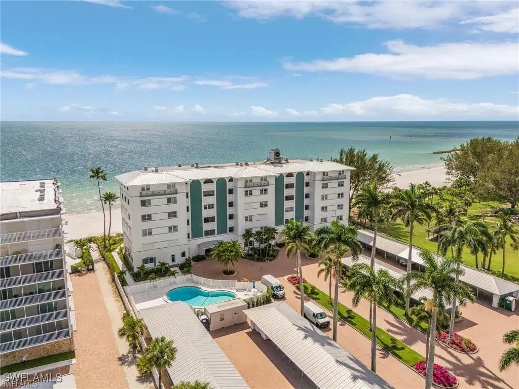 Picture of 2011 Gulf Shore Blvd N 54, Naples, FL 34102