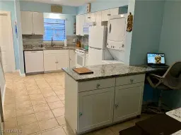Picture of 13437 Heald Ln 9A, Fort Myers, FL 33908