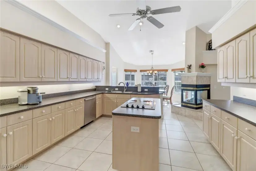 Picture of 320 SW 38Th Pl, Cape Coral FL 33991