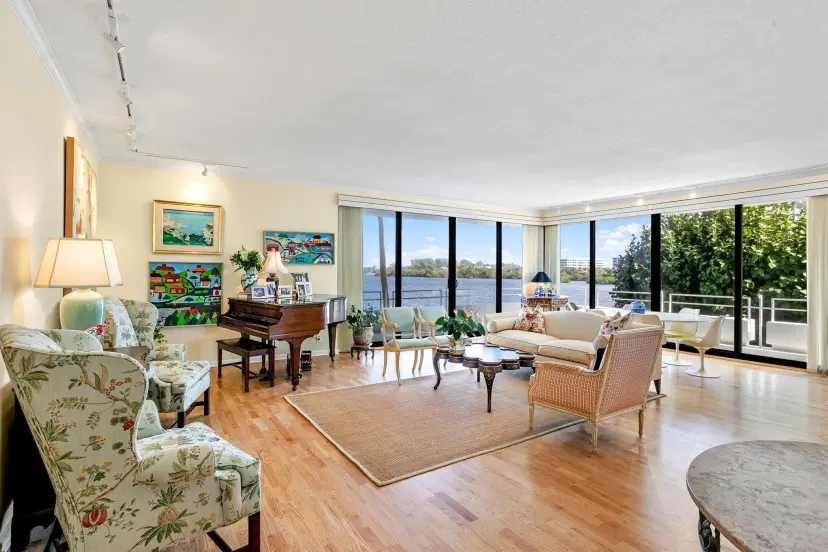 Picture of 2150 Ibis Isle Road 7, Palm Beach FL 33480