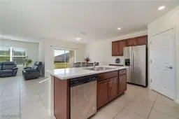 Picture of 2805 SE 8Th Pl, Cape Coral, FL 33904