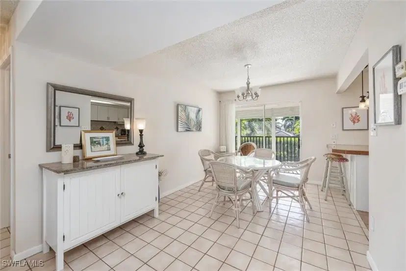Picture of 788 Park Shore Dr E39, Naples FL 34103