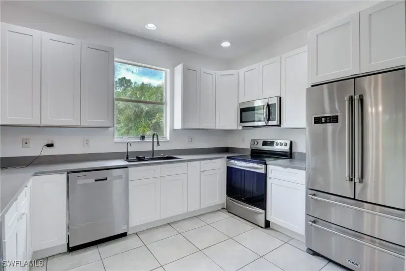 Picture of 408 Hamilton Ave, Lehigh Acres FL 33972