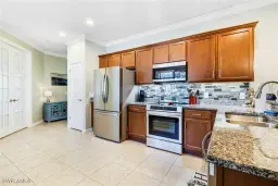 Picture of 1511 Oceania Dr S, Naples, FL 34113