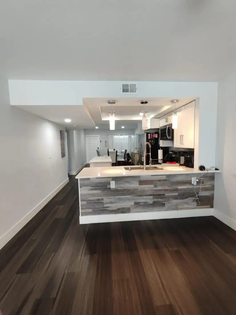 Picture of 9500 SW 3Rd Street 101, Boca Raton FL 33428