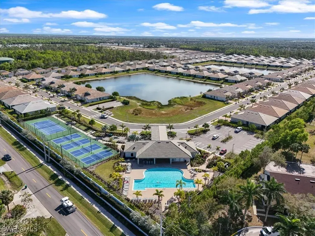 Picture of 1009 Tranquil Brook Dr, Naples, FL 34114