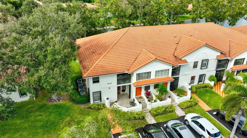 Picture of 9628 Pavarotti Terrace 101, Boynton Beach FL 33437