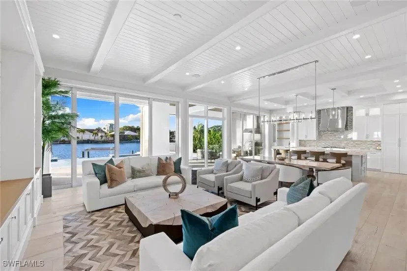 Picture of 3139 Leeward Ln, Naples FL 34103