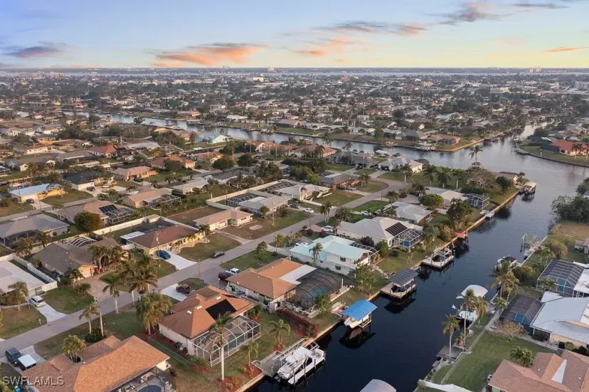 Picture of 4212 SE 8Th Pl, Cape Coral FL 33904