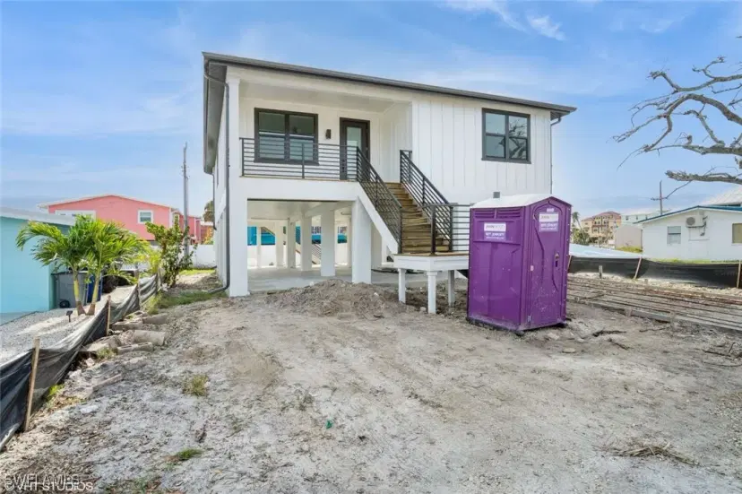 Picture of 170 Washington Ave, Fort Myers Beach FL 33931