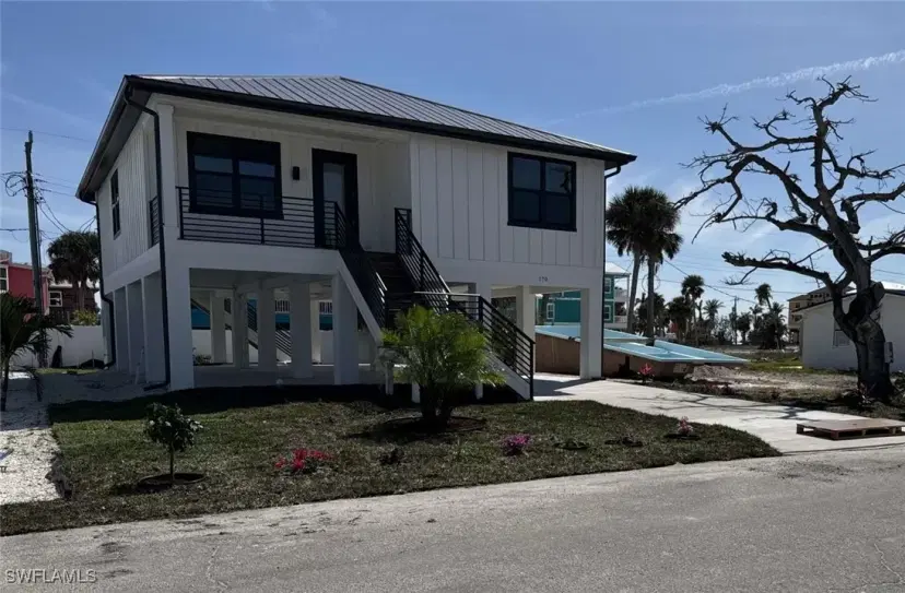 Picture of 170 Washington Ave, Fort Myers Beach FL 33931