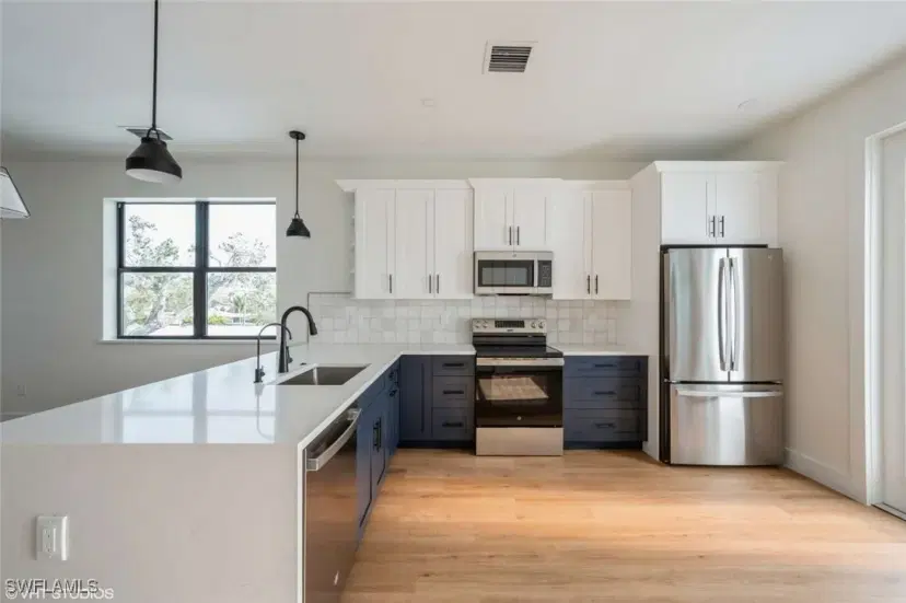 Picture of 170 Washington Ave, Fort Myers Beach FL 33931