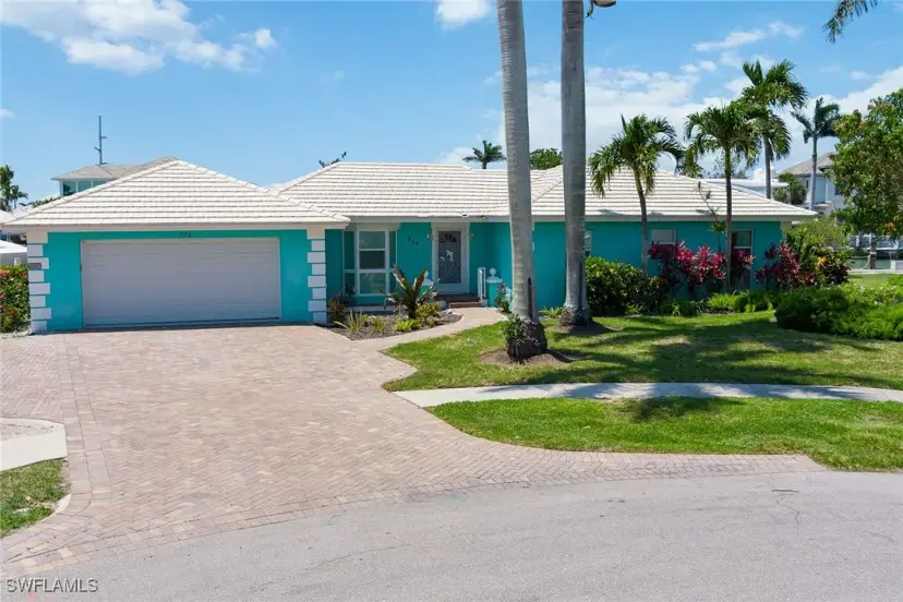 Picture of 849 Buttonwood Ct, Marco Island FL 34145
