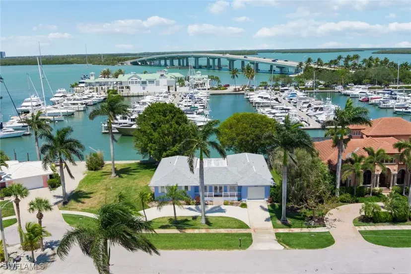 Picture of 843 Buttonwood Ct, Marco Island FL 34145
