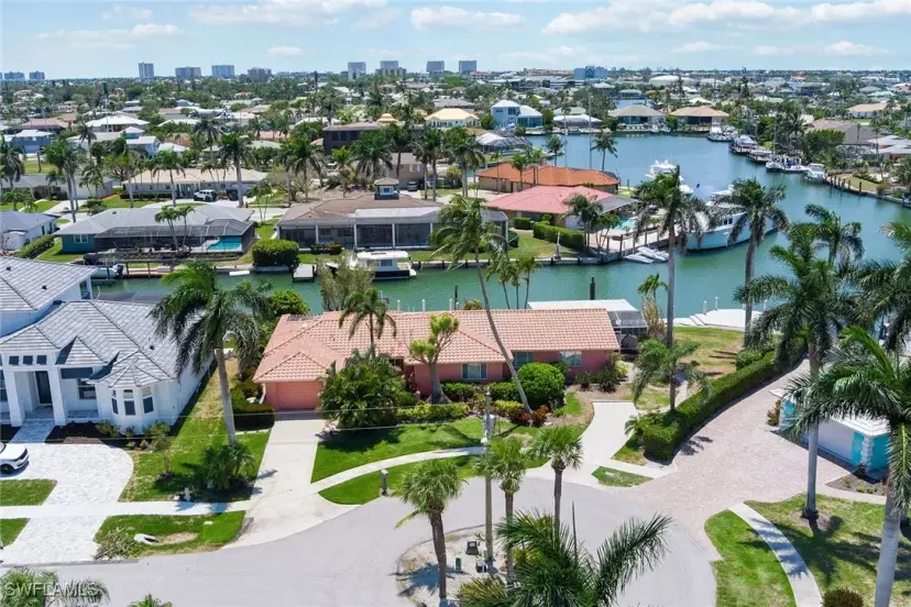 Picture of 848 Buttonwood Ct, Marco Island FL 34145