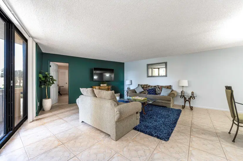 Picture of 2800 N Ocean Drive A-2B, Riviera Beach FL 33404