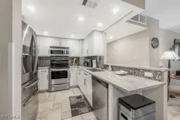 Picture of 260 Seaview Ct 1-208, Marco Island, FL 34145