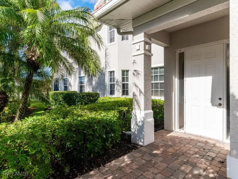 Picture of 7869 Hawthorne Dr 303, Naples FL 34113