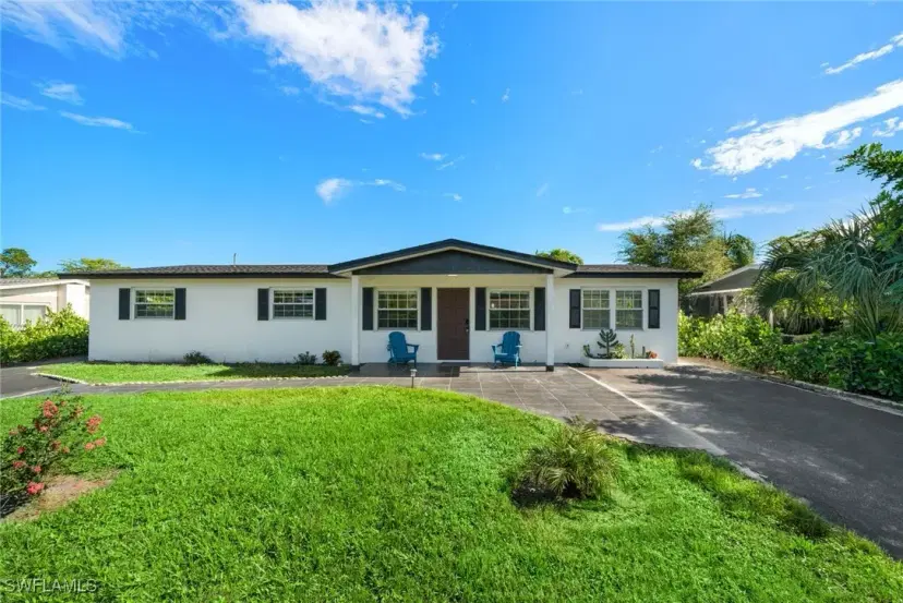 Picture of 3999 Guava Dr, Naples FL 34104
