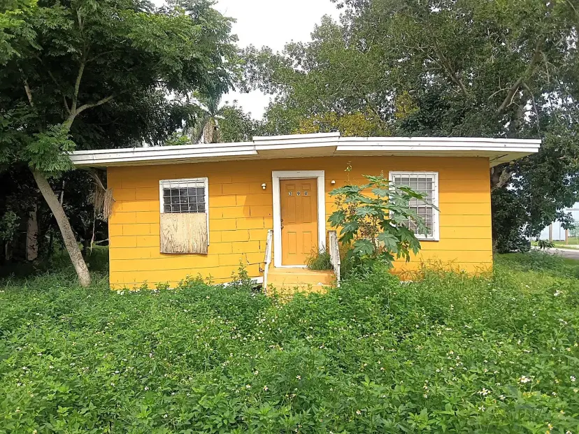 Picture of 398 Cypress Avenue, Pahokee FL 33476