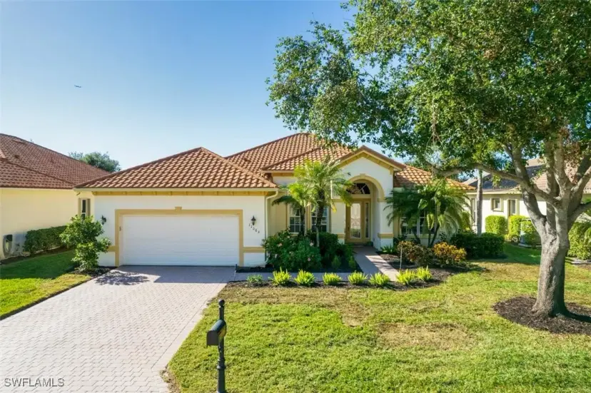 Picture of 11063 Sea Tropic Ln, Fort Myers FL 33908